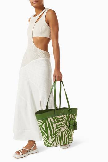 hover state of The Pier Medium Tote in Canvas