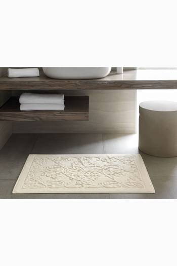 hover state of Thira Bath Mat in Cotton