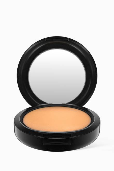 hover state of NC45 Studio Fix Powder Plus Foundation, 15g 