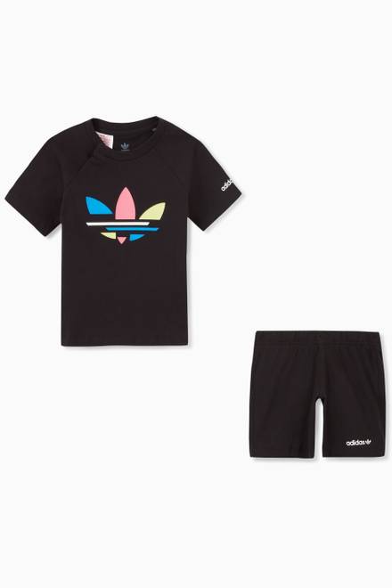 hover state of Adicolor Shorts and T-shirt Set in Jersey
