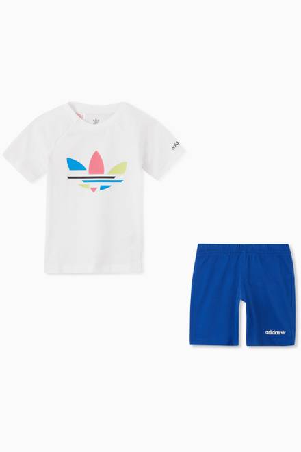 hover state of Adicolor Shorts and T-shirt Set in Jersey